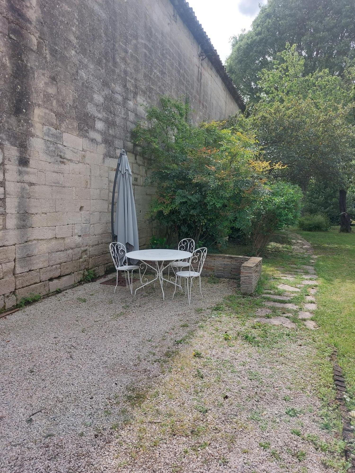 Mas Fontclaire - Sommieres Apartment Exterior foto